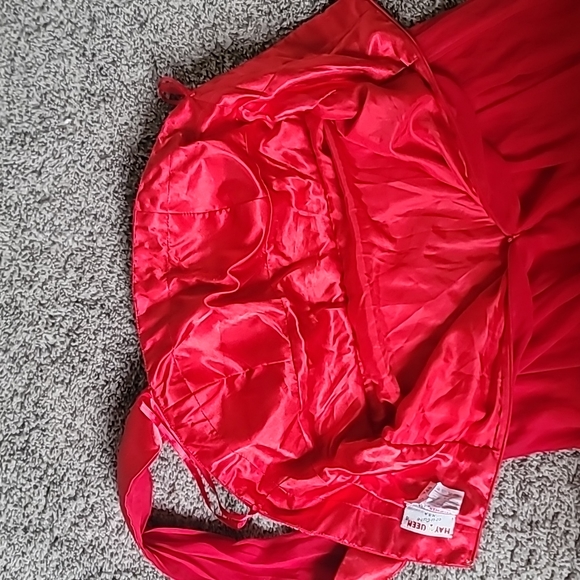 STUNNING MAY QUEEN COUTURE RED BLING PAGENT/PROM DRESS - Picture 11 of 14